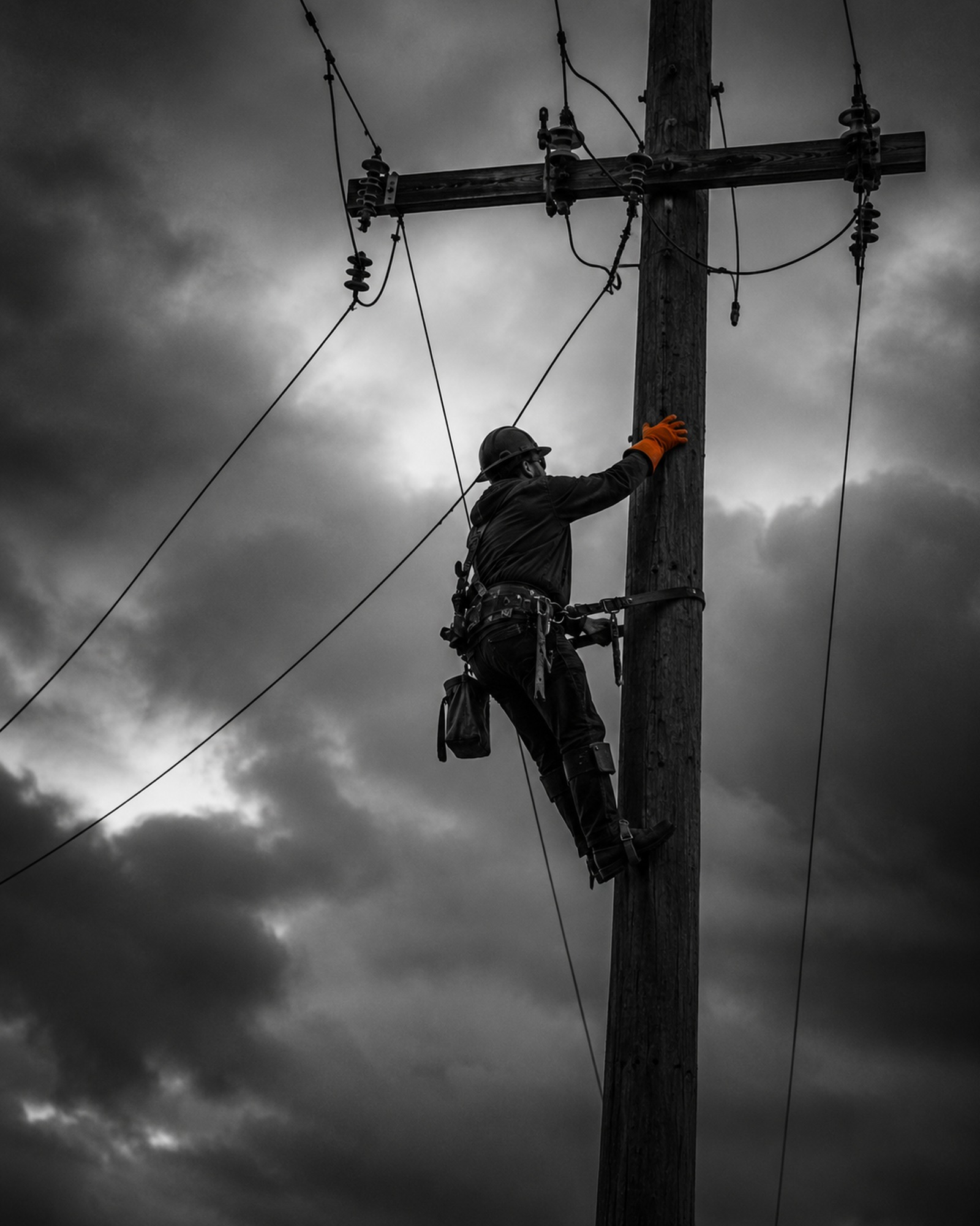 Linework tradesperson at work